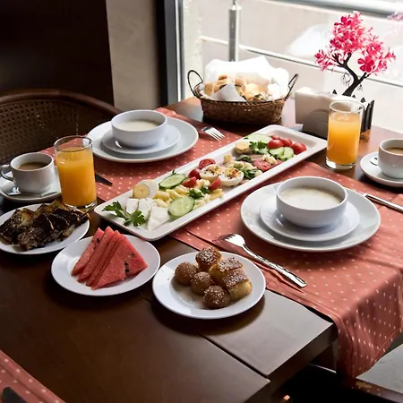 Royce Hotel-2