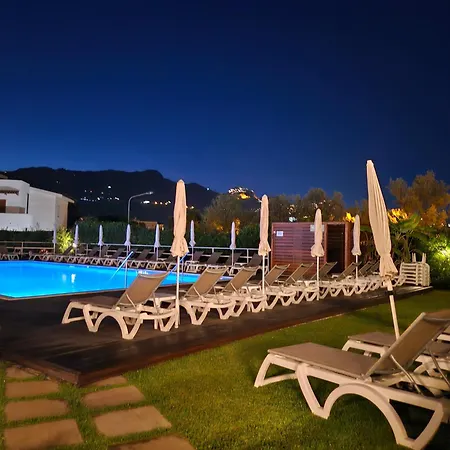 Residence Villa Giardini-3