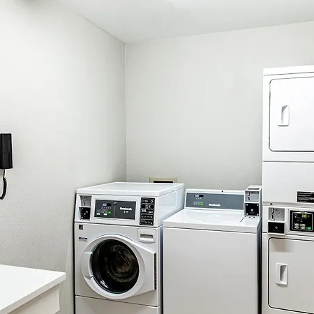 Hampton Inn & Suites Charleston-West Ashley-3