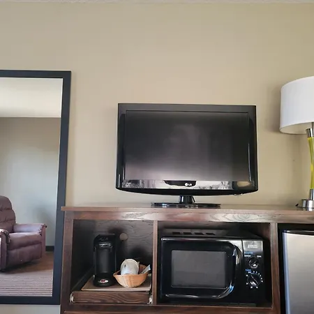 Super 8 By Wyndham Portage-3