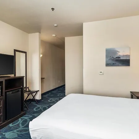 Park Point Marina Inn-3