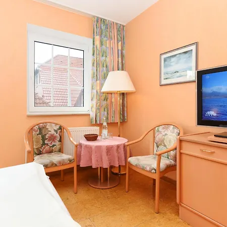 Hotel-Pension Störtebeker-3