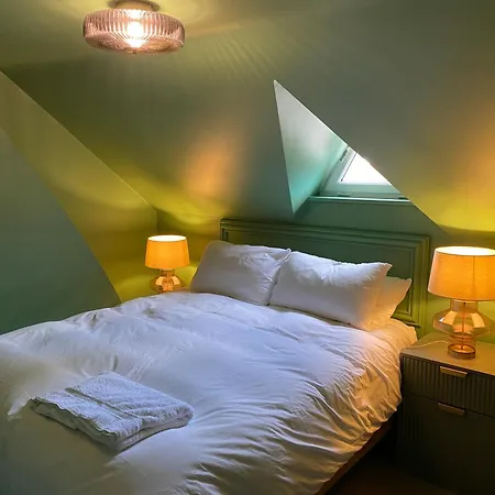Rooms At The Quayside - Stylish En-Suite Rooms On Poole Quay All Fully Refurbed-3