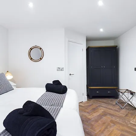 Driftwood Boutique Guest House-3