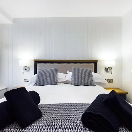 Driftwood Boutique Guest House-3