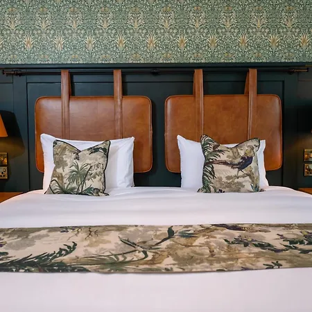 Wheatsheaf Hotel By Chef & Brewer Collection-3