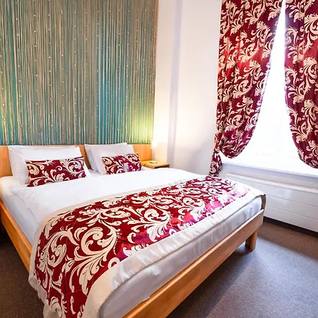 Hotel Mezni Louka-2