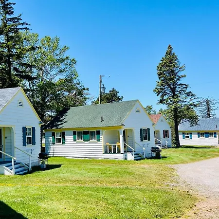 Green Gables Bungalow Court-2