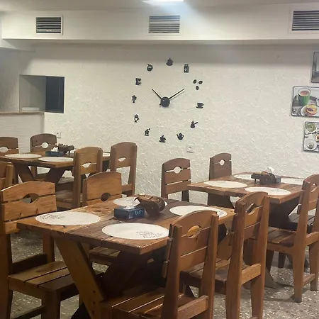 Hotel Tigran Mets Yerevan-3