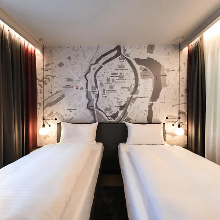 Intercityhotel Luebeck-3