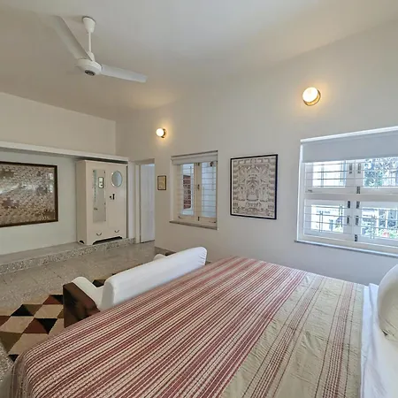 Fouzdar House - A Luxunlock Private Retreat-3