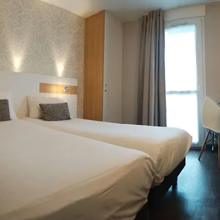 Brit Hotel Les Alizes-3