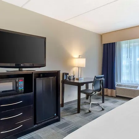 Best Western Hartford Hotel And Suites-3