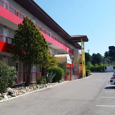 Brit Hotel Essentiel Sète / Balaruc-3