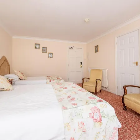 Royal Glen Hotel-3