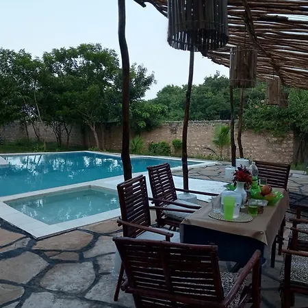 Fred Hunter Villa-3