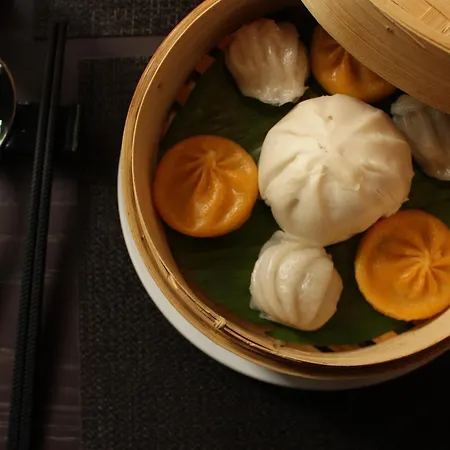 The Bloom Pham Viet Chanh - Modern Living Space In Saigon - A Top Choice For Western Travelers-2