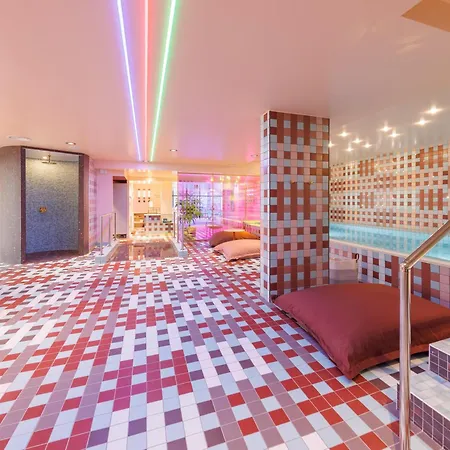Aiden By Best Western Clermont-Ferrand - Le Magnetic Hotel & Spa-2