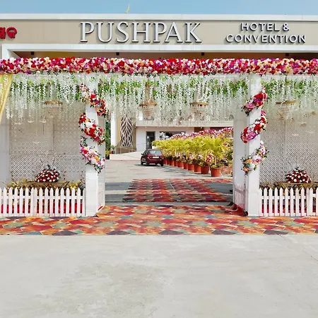 Pushpak Hotel & Convention-3