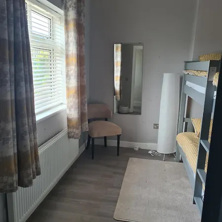 Airport Shared Accommodation-2
