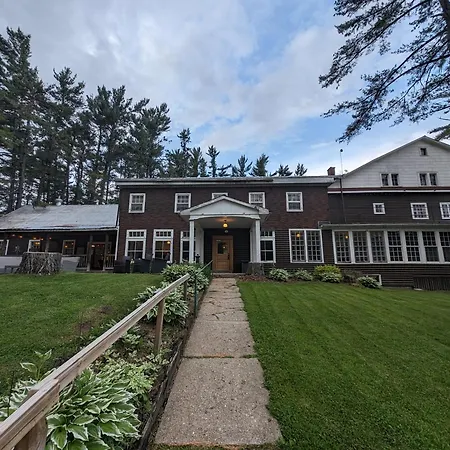 Pine Lodge-3