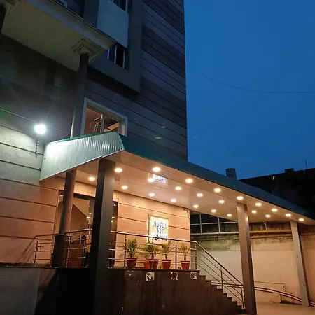 Hotel Vip Square-3