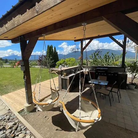 The Valley View Cabins And Event Center-2