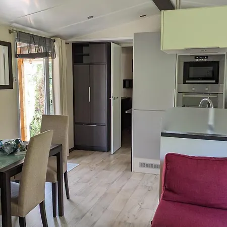 Mobil Home à 200m de la mer au Camping des Pins Maritimes-3