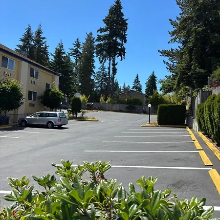 Days Inn By Wyndham Seattle Aurora-2