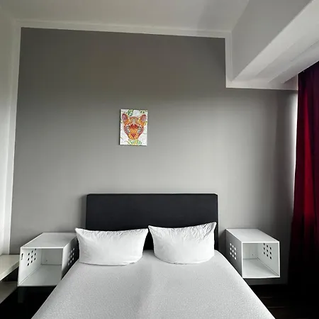 Ootel.Com-2