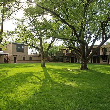 Sagebrush Inn & Suites-2