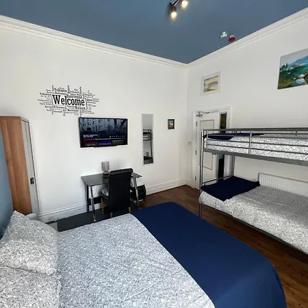 Backpackers Blackpool Hotel & Suites-2