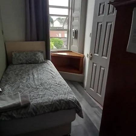 Maid Of Erin Guesthouse-2