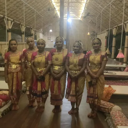 Goutham Guest House And Restaurant Hampi-3