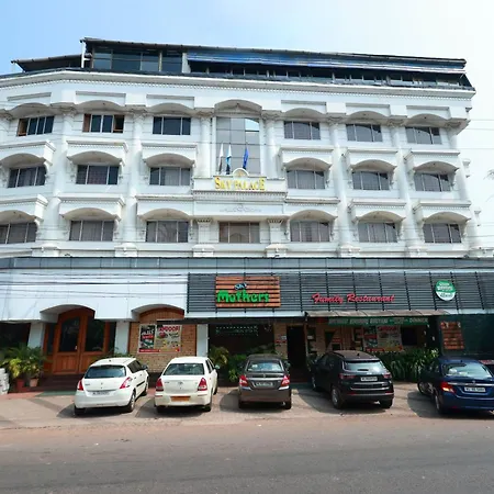 Hotel Sky Palace Kannur-3