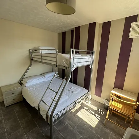 Clacton Guest House-2