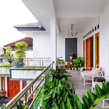 Collection O 91605 Nexdeco House Homestay Syariah-2