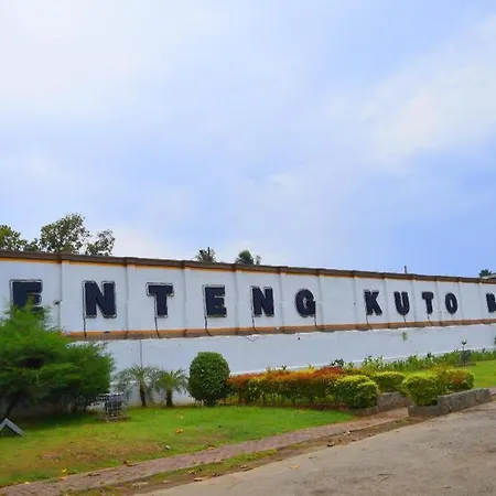 Oyo 90390 Hotel Rd Premium-3