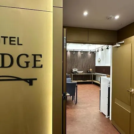 Hotel Bridge-3