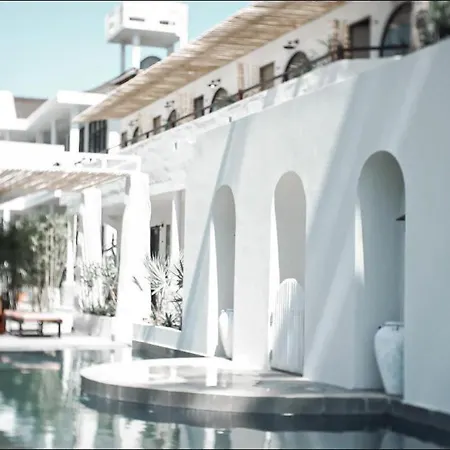Meraki Oasis Hotel-3