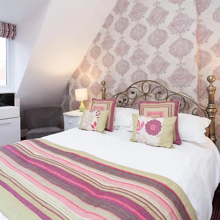 The Ravenswood B&B-3