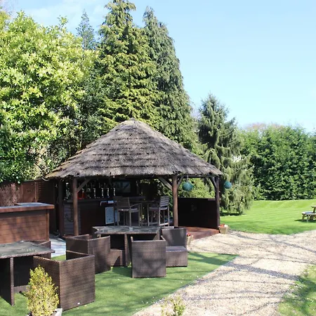 The Limes Country Lodge Hotel & Admiral Restaurant-3