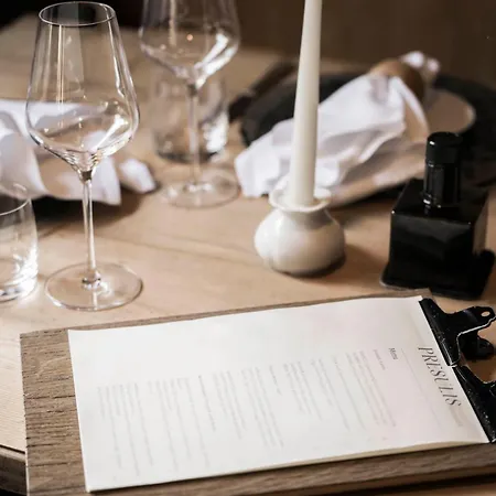Presulis Hideaway Apartments & Restaurant-3