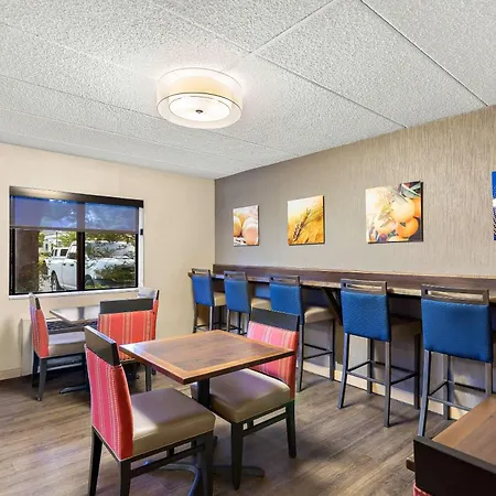 Comfort Inn White River Junction-3