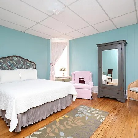 The Dailey Renewal Retreat B & B-2