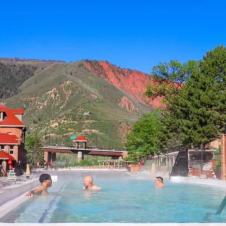 Glenwood Hot Springs Resort-2