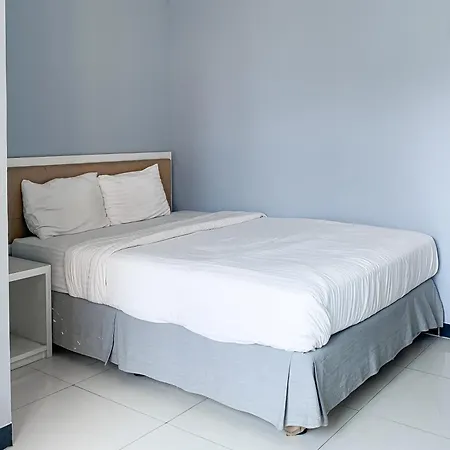 Karins Guesthouse Syariah Redpartner-3