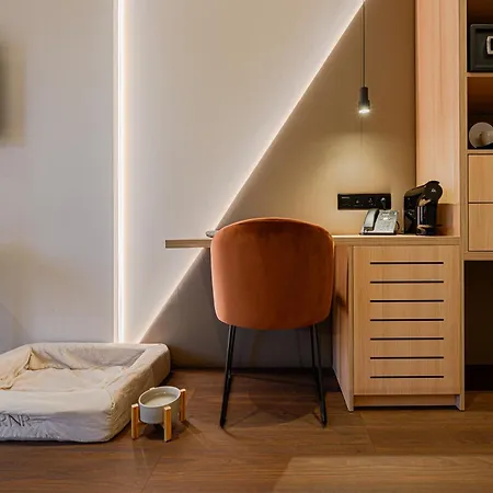 The Cornr Hotel-2