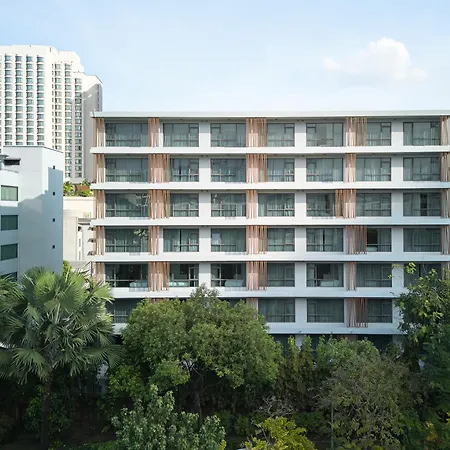 Livable Hotel Bangkok-3