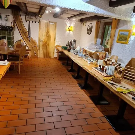 Logis Hotel Le Bouton D'Or-2